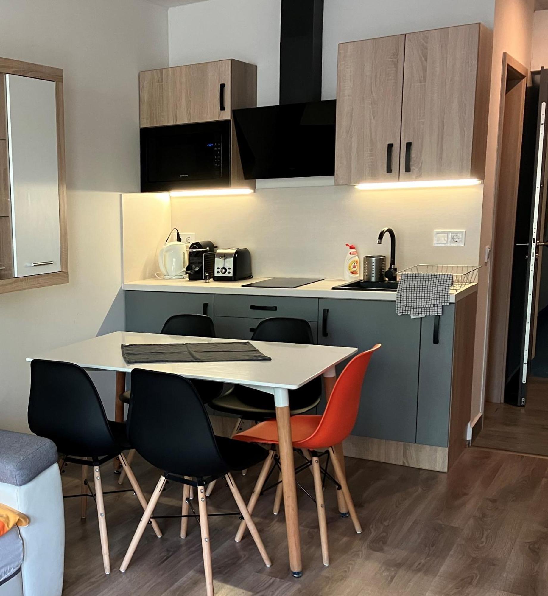Lelle Riviera Apartment บาลาตอนแลลเล ภายนอก รูปภาพ